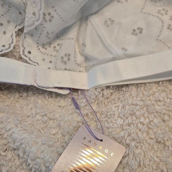 BNWT Savage X Fenty Curvy Broderie Lace Halter Bralette Angel White 3X - Picture 3 of 4